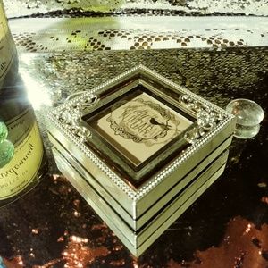 Pretty Vulgar highlighter in glimmers of BS